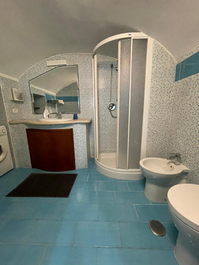 Atri Guest House Наполи Екстериор снимка